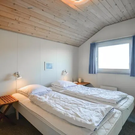 4 Bedroom Gorgeous In Ringkobing * Sondervig
