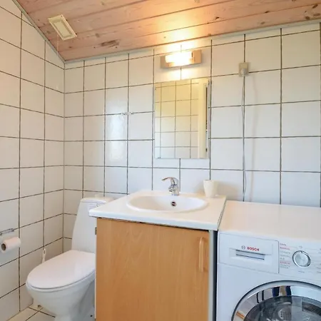 4 Bedroom Gorgeous In Ringkobing Holiday home Sondervig
